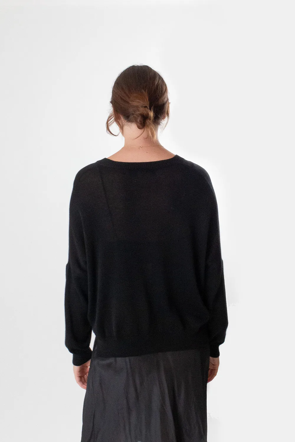 Anna Pima Cotton V Neck Pullover in Black