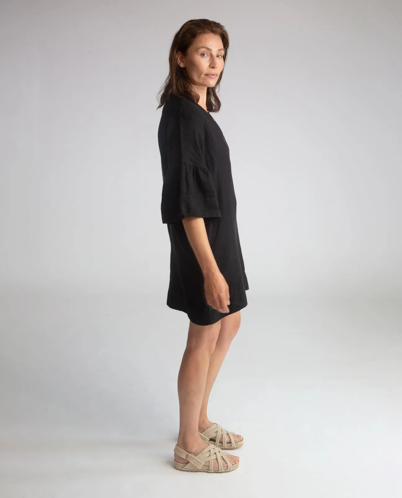 Bee-May Linen Dress In Black