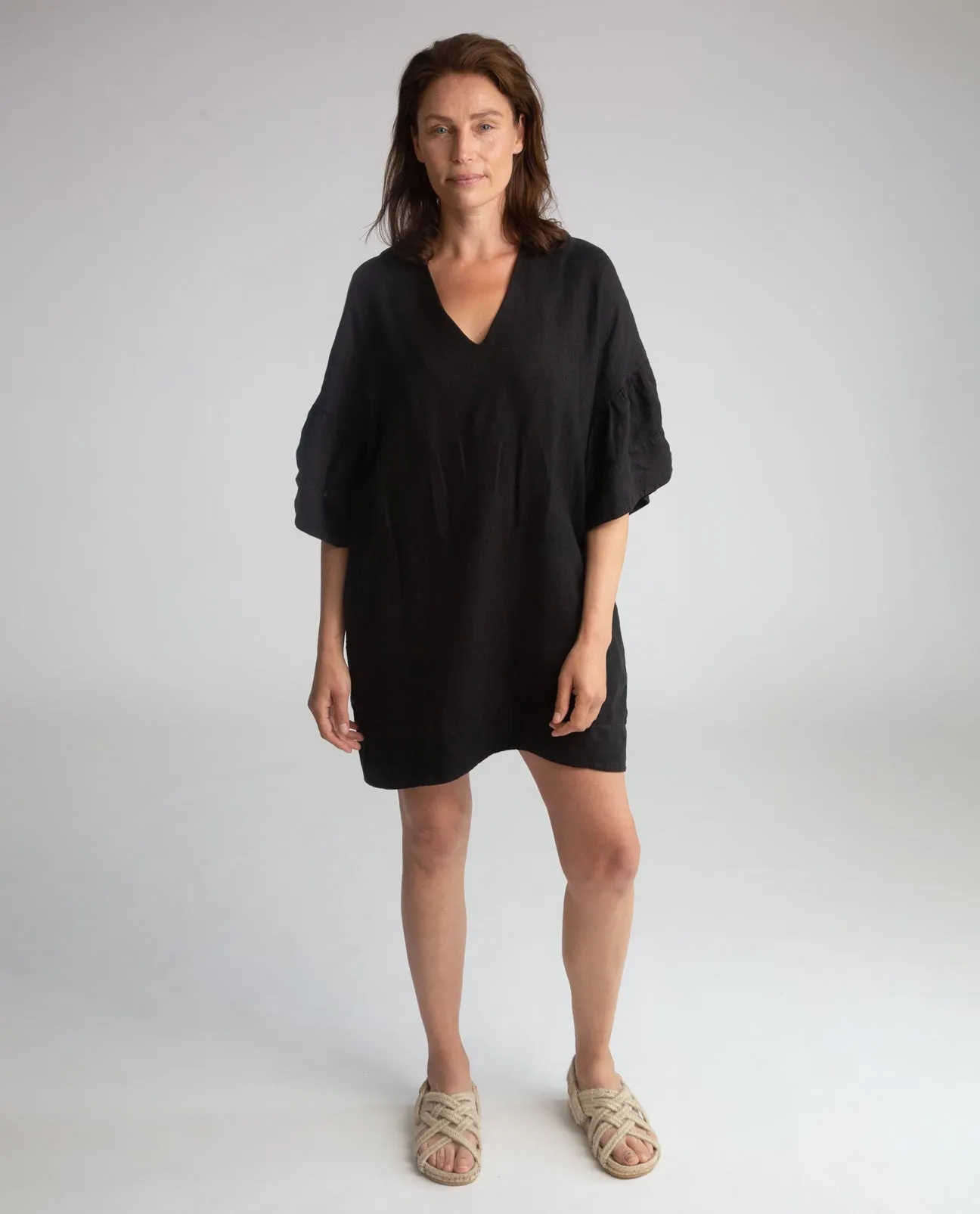 Bee-May Linen Dress In Black