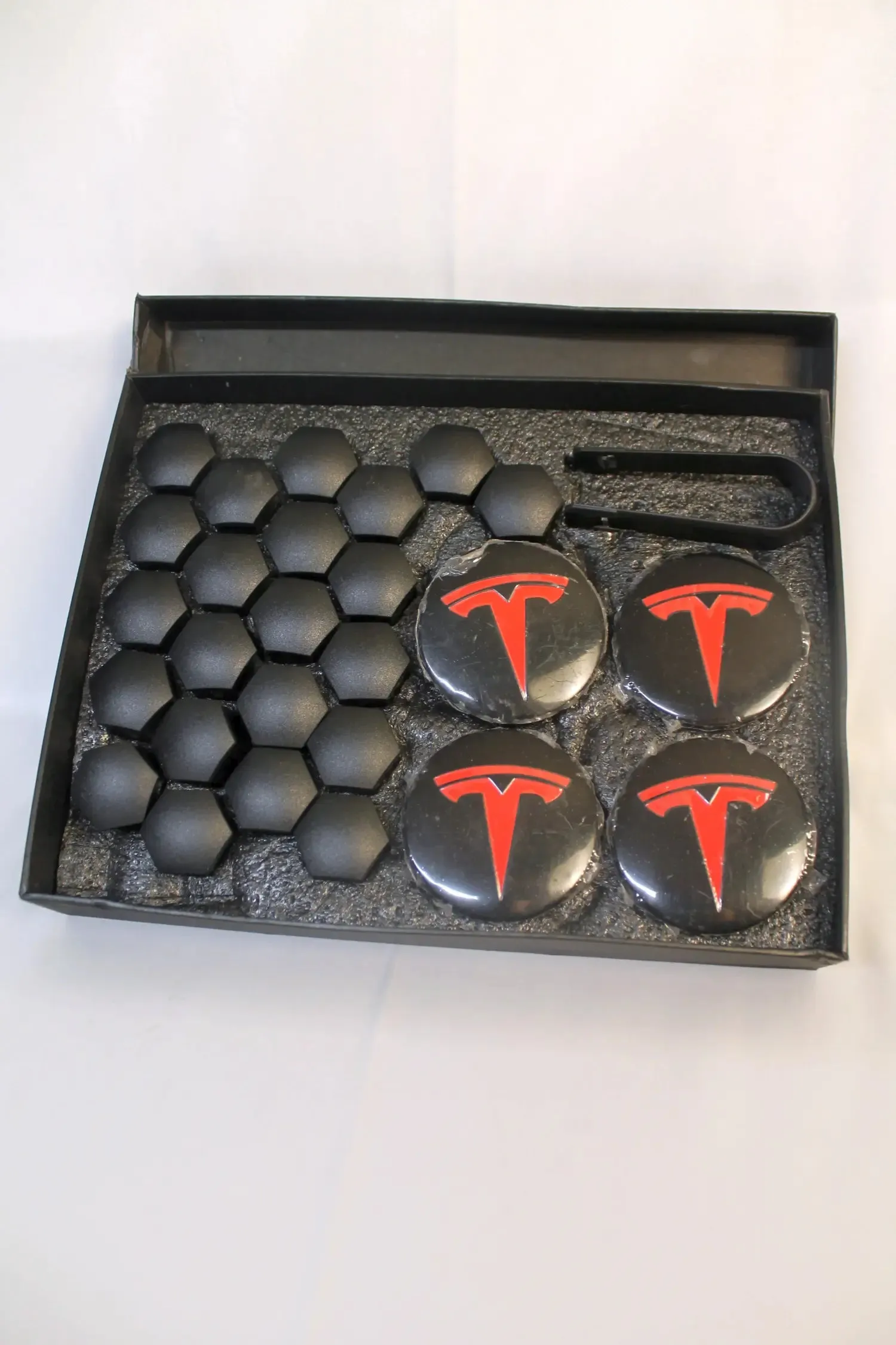 Car Wheel Center Hub Cap Kit with Tesla Logo